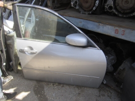 Infiniti - M35 M45  DOOR (NO MIRROR)